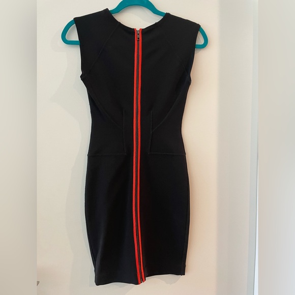 French Connection Black Bodyshape Dress - Picture 2 of 2